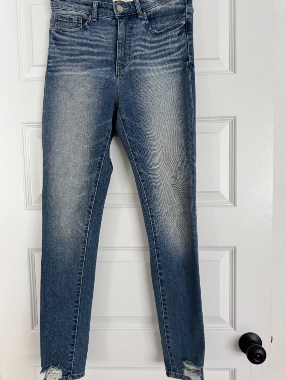 Buckle Skinny Jeans